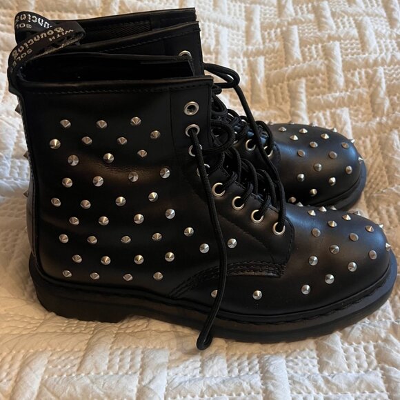 Dr. Martens 1460 Stud Wanama Leather Lace Up Boots - Size 9 - Picture 2 of 6